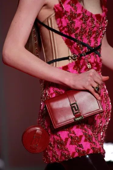 Versace Fall/Winter 2022-2023, Prêt-à-Porter | Ready-to-Wear Versace Fall/Winter 2022-2023, Prêt-à-Porter | Ready-to-Wear