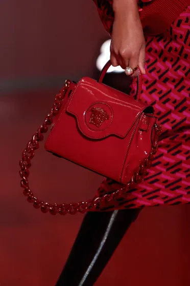 Versace Fall/Winter 2022-2023, Prêt-à-Porter | Ready-to-Wear Versace Fall/Winter 2022-2023, Prêt-à-Porter | Ready-to-Wear