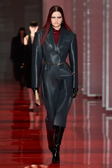 Versace Fall/Winter 2022-2023, Prêt-à-Porter | Ready-to-Wear Versace Fall/Winter 2022-2023, Prêt-à-Porter | Ready-to-Wear