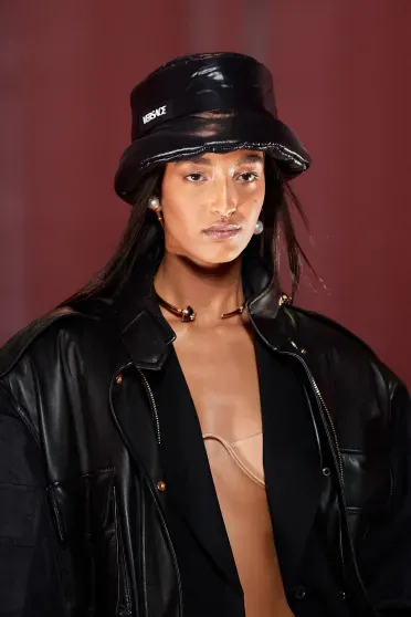 Versace Fall/Winter 2022-2023, Prêt-à-Porter | Ready-to-Wear Versace Fall/Winter 2022-2023, Prêt-à-Porter | Ready-to-Wear