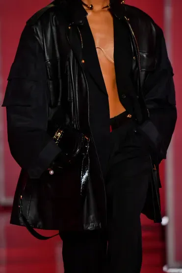 Versace Fall/Winter 2022-2023, Prêt-à-Porter | Ready-to-Wear Versace Fall/Winter 2022-2023, Prêt-à-Porter | Ready-to-Wear