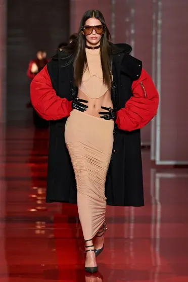Versace Fall/Winter 2022-2023, Prêt-à-Porter | Ready-to-Wear Versace Fall/Winter 2022-2023, Prêt-à-Porter | Ready-to-Wear