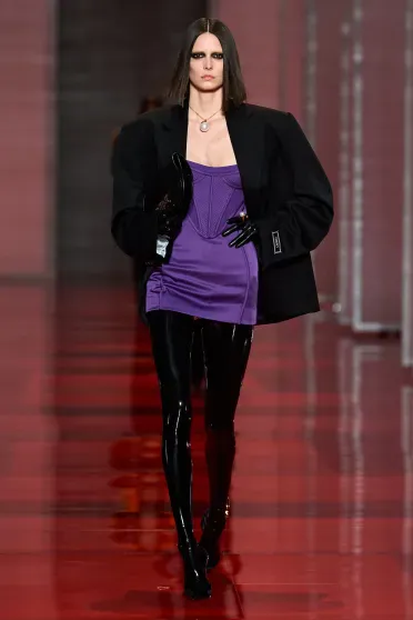 Versace Fall/Winter 2022-2023, Prêt-à-Porter | Ready-to-Wear Versace Fall/Winter 2022-2023, Prêt-à-Porter | Ready-to-Wear