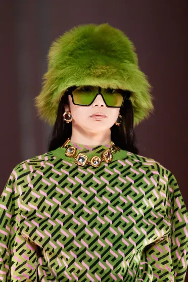 Versace Fall/Winter 2022-2023, Prêt-à-Porter | Ready-to-Wear Versace Fall/Winter 2022-2023, Prêt-à-Porter | Ready-to-Wear