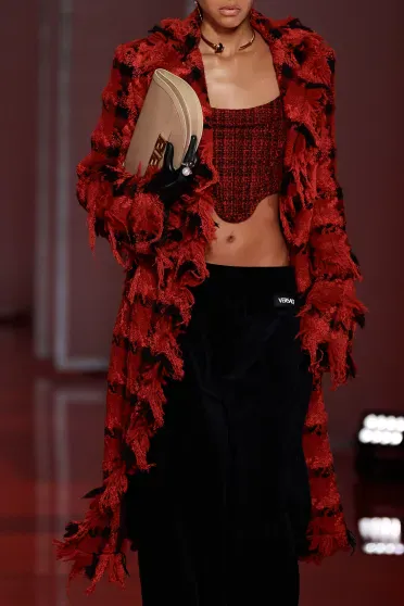 Versace Fall/Winter 2022-2023, Prêt-à-Porter | Ready-to-Wear Versace Fall/Winter 2022-2023, Prêt-à-Porter | Ready-to-Wear