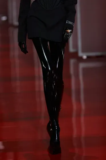 Versace Fall/Winter 2022-2023, Prêt-à-Porter | Ready-to-Wear Versace Fall/Winter 2022-2023, Prêt-à-Porter | Ready-to-Wear