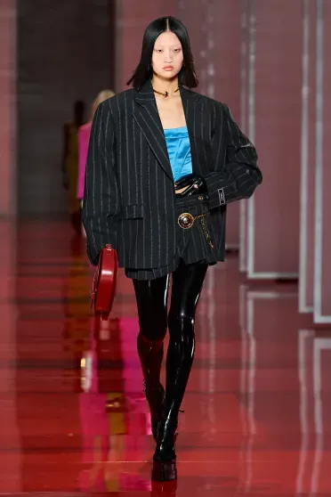 Versace Fall/Winter 2022-2023, Prêt-à-Porter | Ready-to-Wear Versace Fall/Winter 2022-2023, Prêt-à-Porter | Ready-to-Wear