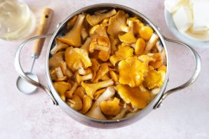 Жареные лисички на зиму Жареные лисички на зиму