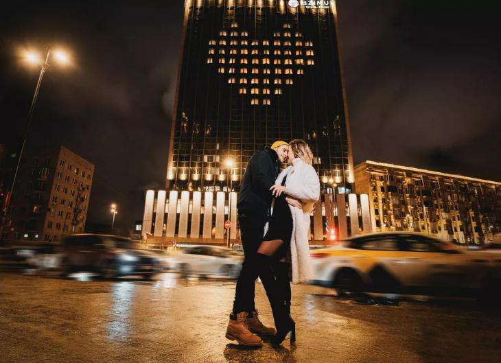 
                AZIMUT Hotels вновь включает любовь            
