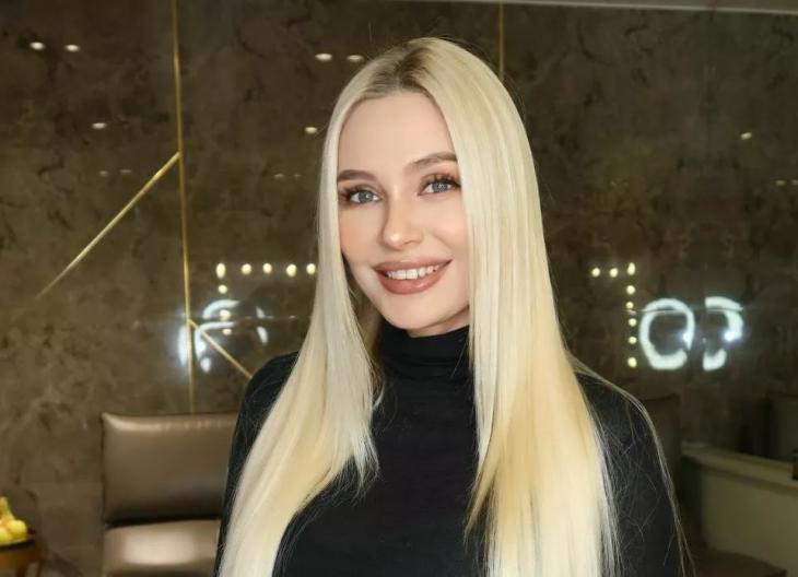 Наталья Рудова показала результат похудения, снявшись в топе и шортах
Наталья Рудова показала результат похудения, снявшись в топе и шортах