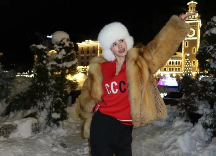 Алина Загитова спровоцировала слухи о помолвке
Алина Загитова спровоцировала слухи о помолвке
