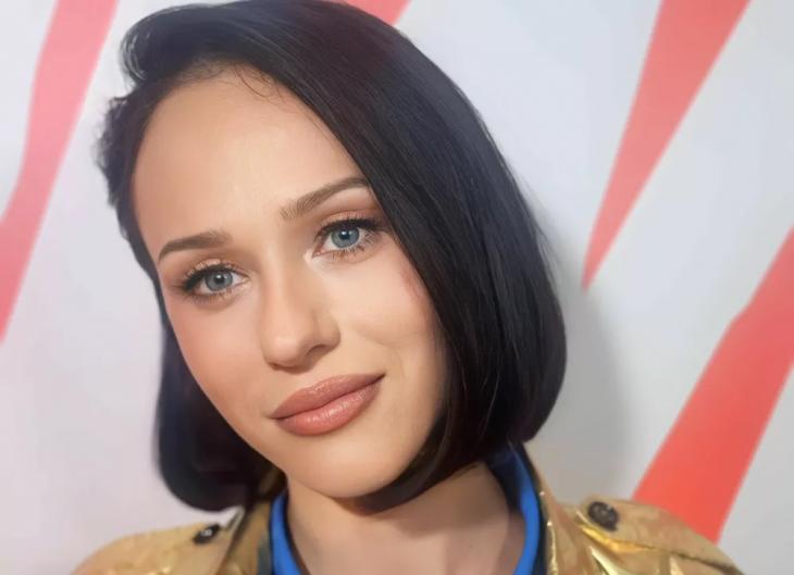 Катя IOWA рассказала HELLO!, как перевела язык музыки в физический объект
Катя IOWA рассказала HELLO!, как перевела язык музыки в физический объект
