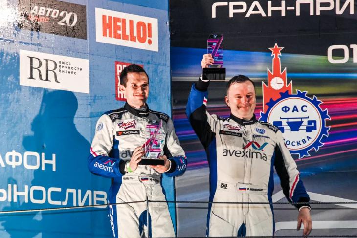 
                Иван Янковский и Юра Борисов дали старт гонке REC            