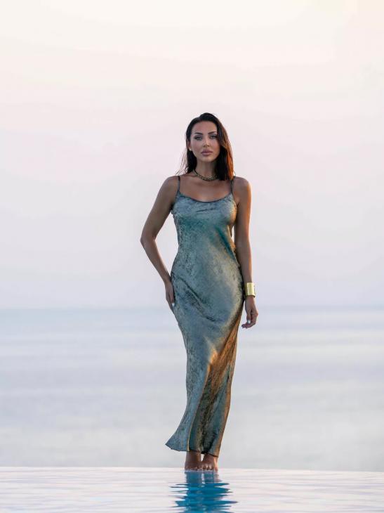 
                Алсу в стиле mermaidcore            