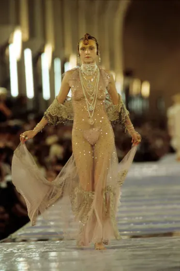 Christian Dior Fall/Winter 1999-2000, Haute Couture
