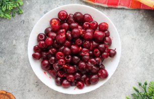 Джем из вишни и красной смородины Джем из вишни и красной смородины