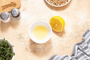 Хумус с соусом песто Хумус с соусом песто