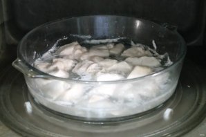 Курица с картошкой в микроволновке Курица с картошкой в микроволновке