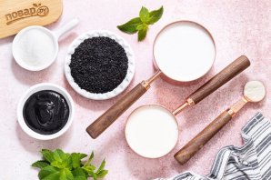 Панна котта с черным кунжутом