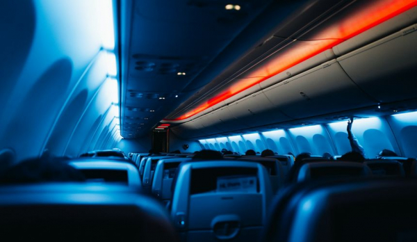 Пассажир пожаловался на попытку кражи денег на рейсе Air Arabia Пассажир пожаловался на попытку кражи денег на рейсе Air Arabia