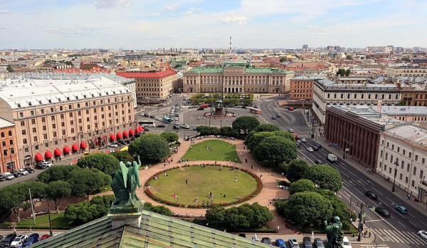 Пятизвездочные отели Петербурга взвинтили цены в дни концертов Канье Уэста Пятизвездочные отели Петербурга взвинтили цены в дни концертов Канье Уэста