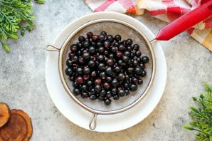 Пюре из черной смородины Пюре из черной смородины