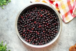 Пюре из черной смородины Пюре из черной смородины