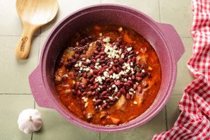 Ребрышки с фасолью Ребрышки с фасолью
