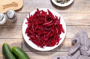 Салат из свеклы с огурцами Салат из свеклы с огурцами