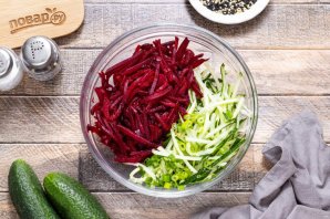 Салат из свеклы с огурцами Салат из свеклы с огурцами