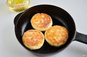 Сырники: классический рецепт Сырники: классический рецепт