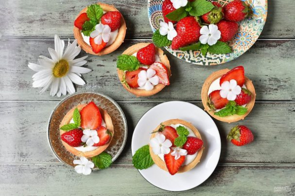 Тарталетки с клубникой Тарталетки с клубникой