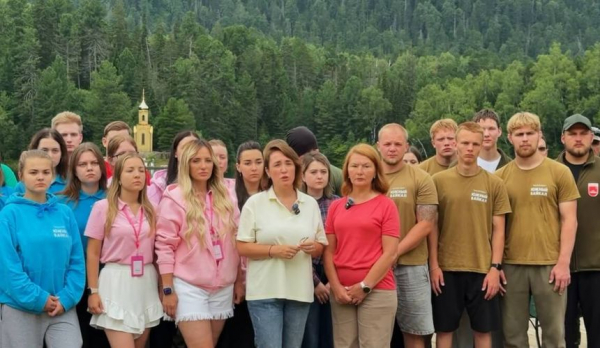 &laquo;Устали от проверок&raquo;: сотрудники экопарка на Байкале записали обращение к Путину