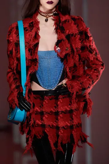 Versace Fall/Winter 2022-2023, Prêt-à-Porter | Ready-to-Wear Versace Fall/Winter 2022-2023, Prêt-à-Porter | Ready-to-Wear