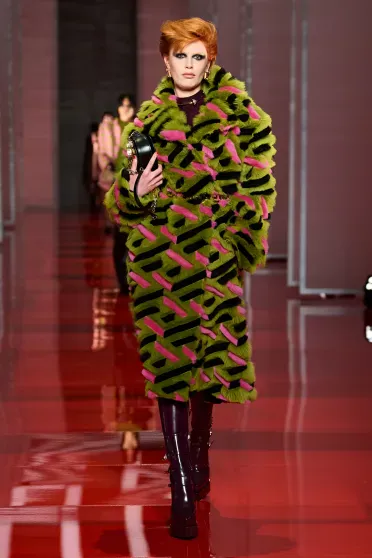 Versace Fall/Winter 2022-2023, Prêt-à-Porter | Ready-to-Wear Versace Fall/Winter 2022-2023, Prêt-à-Porter | Ready-to-Wear