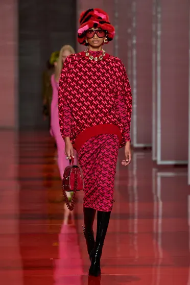 Versace Fall/Winter 2022-2023, Prêt-à-Porter | Ready-to-Wear Versace Fall/Winter 2022-2023, Prêt-à-Porter | Ready-to-Wear