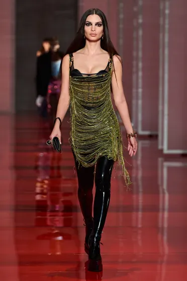 Versace Fall/Winter 2022-2023, Prêt-à-Porter | Ready-to-Wear Versace Fall/Winter 2022-2023, Prêt-à-Porter | Ready-to-Wear