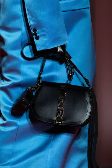 Versace Fall/Winter 2022-2023, Prêt-à-Porter | Ready-to-Wear Versace Fall/Winter 2022-2023, Prêt-à-Porter | Ready-to-Wear