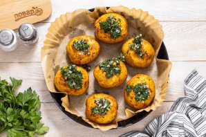 Запеченный молодой картофель Запеченный молодой картофель