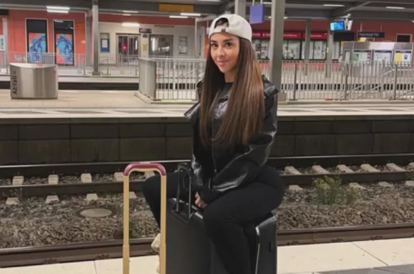 Евгения Дорожкина улетела в Амстердам, планируя посетить несколько стран