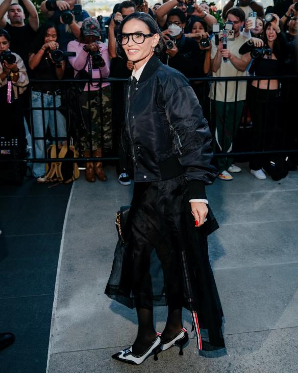 Деми Мур, Наоми Уоттс и другие селебрити на показе новой коллекции Thom Browne
Деми Мур, Наоми Уоттс и другие селебрити на показе новой коллекции Thom Browne