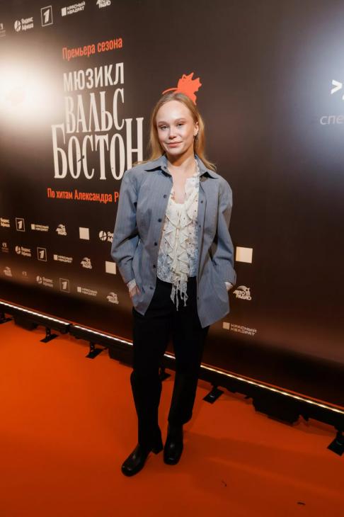 Настасья Самбурская дебютировала в мюзикле «Вальс‑бостон»
Настасья Самбурская дебютировала в мюзикле «Вальс‑бостон»