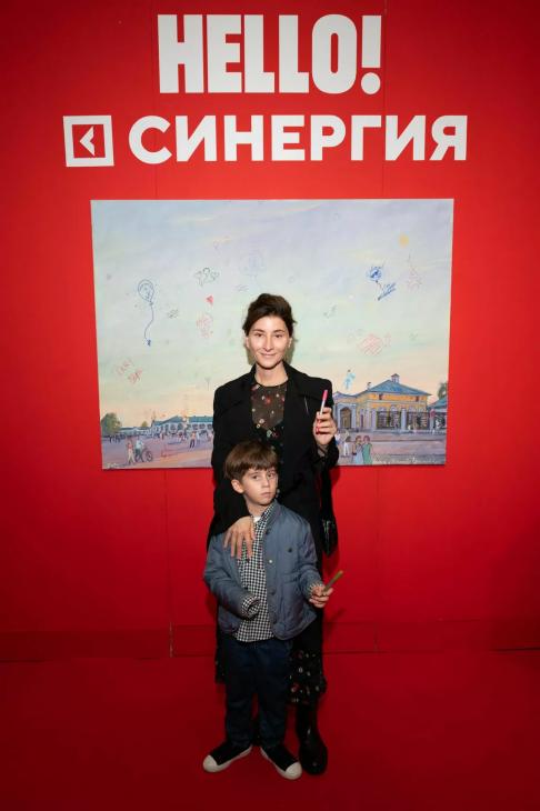 
                Сергей Бурунов, Татьяна Куртукова и другие звёзды на открытии II осенней ярмарки &laquo;Арт Россия&raquo;            