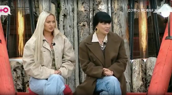 Карина Клочкова влюблена в Хорошева, по мнению Элины Рахимовой Карина Клочкова влюблена в Хорошева, по мнению Элины Рахимовой