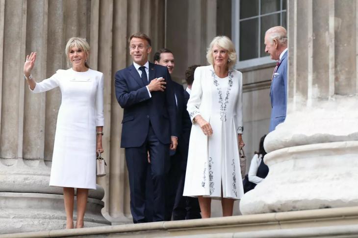 Карл III и королева Камилла осмотрели легендарный гобелен Байё в Британском музее
Карл III и королева Камилла осмотрели легендарный гобелен Байё в Британском музее