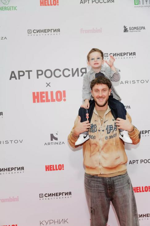 
                Сергей Бурунов, Татьяна Куртукова и другие звёзды на открытии II осенней ярмарки &laquo;Арт Россия&raquo;            