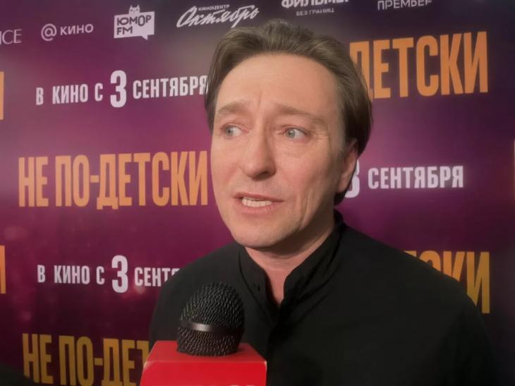 Сергей Безруков в эксклюзивном интервью HELLO!: «Наша миссия — донести до зрителя проблему детей из детских домов»
Сергей Безруков в эксклюзивном интервью HELLO!: «Наша миссия — донести до зрителя проблему детей из детских домов»