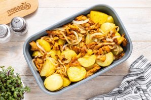Картофель, запеченный с лисичками