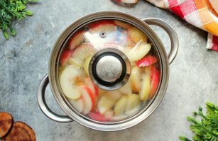 Компот из яблок Компот из яблок