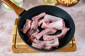Квашеная капуста со свининой Квашеная капуста со свининой